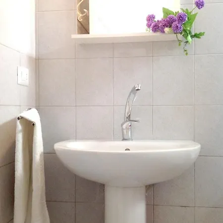 Apartment With 2 Bedrooms In With Furnished Balcony 300 M From The Beach