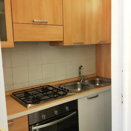 With 2 Bedrooms In With Furnished Balcony 300 M From The Beach Apartment