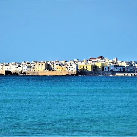 With 2 Bedrooms In With Furnished Balcony 300 M From The Beach Gallipoli