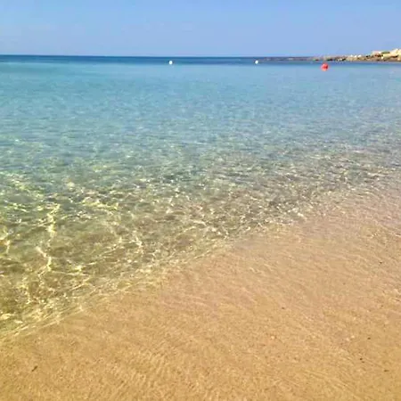 With 2 Bedrooms In With Furnished Balcony 300 M From The Beach Apartment Gallipoli